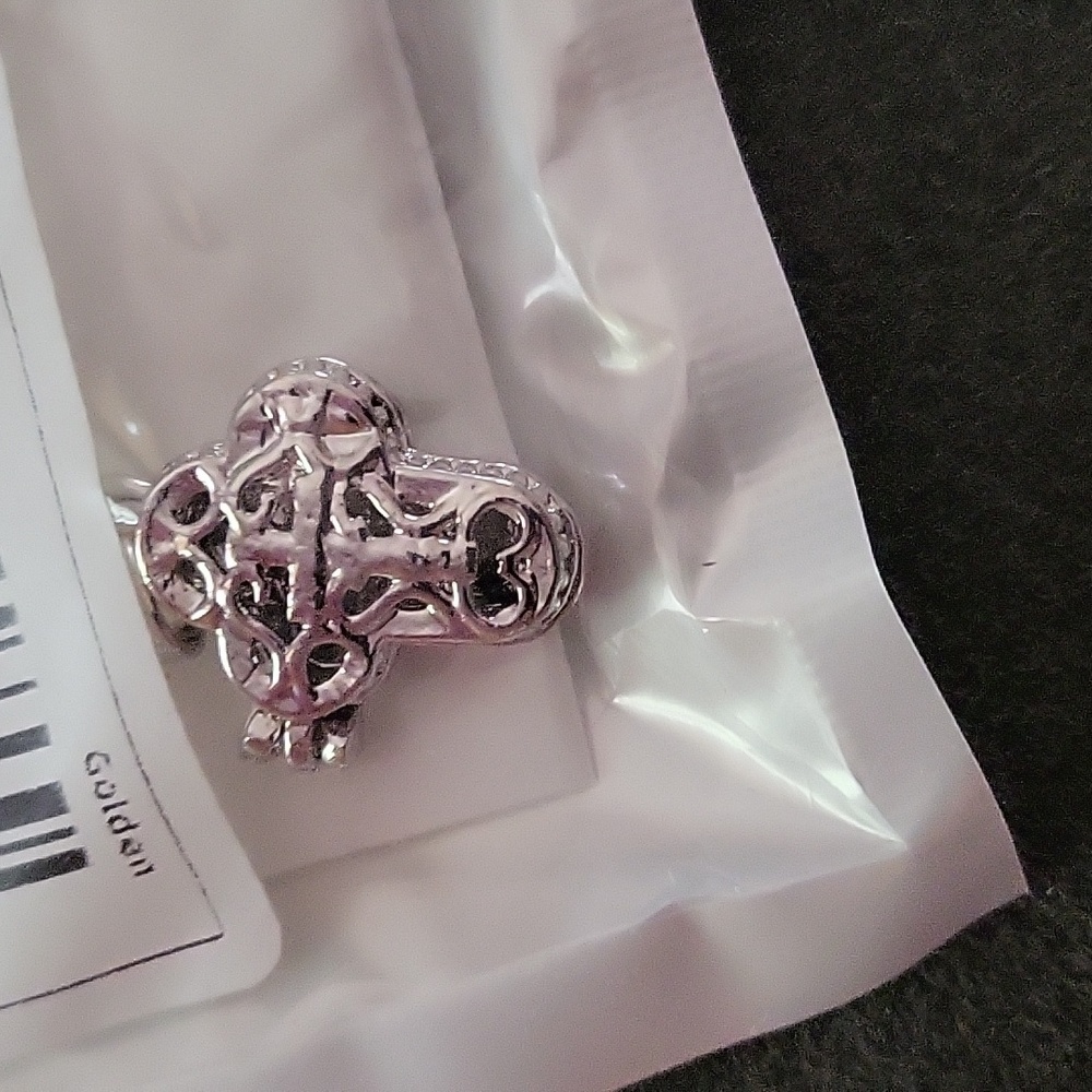 Nwt 925 silver cutout Cross necklace w/ chain